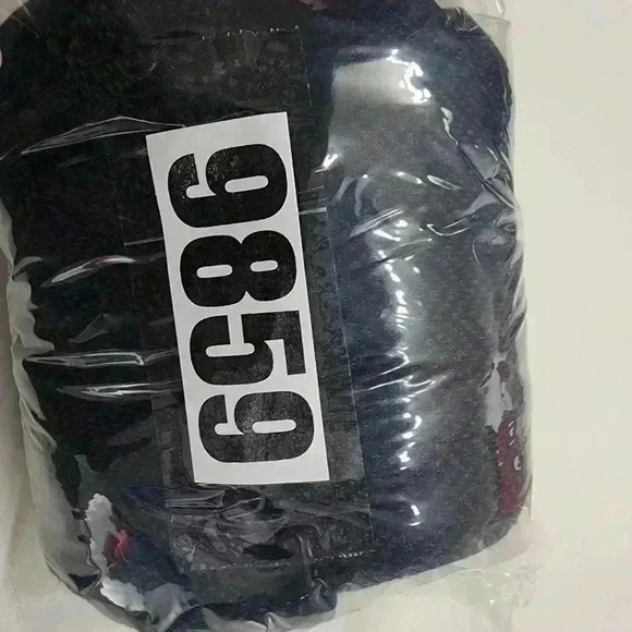 Tahari Extrafine Merino wool Half Zip Women's Blazer S - Picture 9 of 9